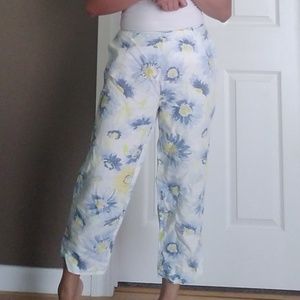 Irish Linen Floral Capri Pants